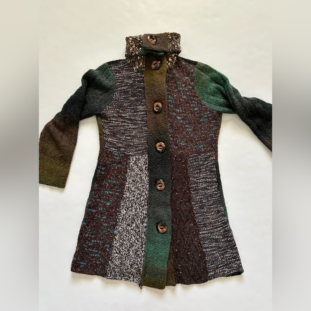 Women’s Curio Cardigan/ Sweater Size PS - Picture 3 of 8